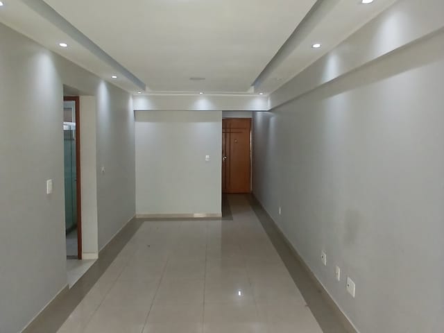 Foto do Apartamento - VAZ LOBO - ÓTIMO APARTAMENTO COM 89 M2 - TRÊS QUARTOS , SALA, COZINHA, BANHEIRO, GARAGEM , JUNTO AO COMÉRCIO . | Hilmar