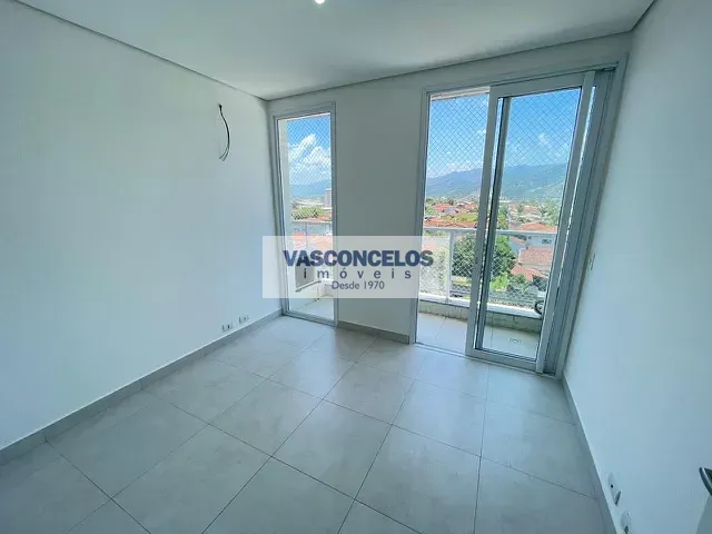 Apartamento 3 quartos e 1 banheiro, à venda, no bairro Parque Balneário Poiares em Caraguatatuba