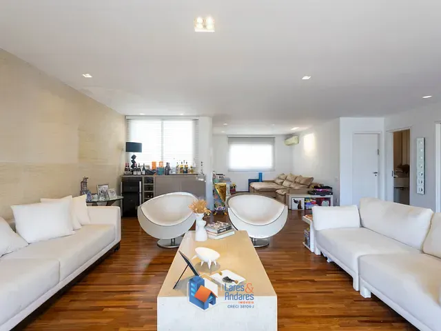 Apartamento com 270m² 3 quartos e 4 banheiros, à venda, no bairro Itaim Bibi em São Paulo