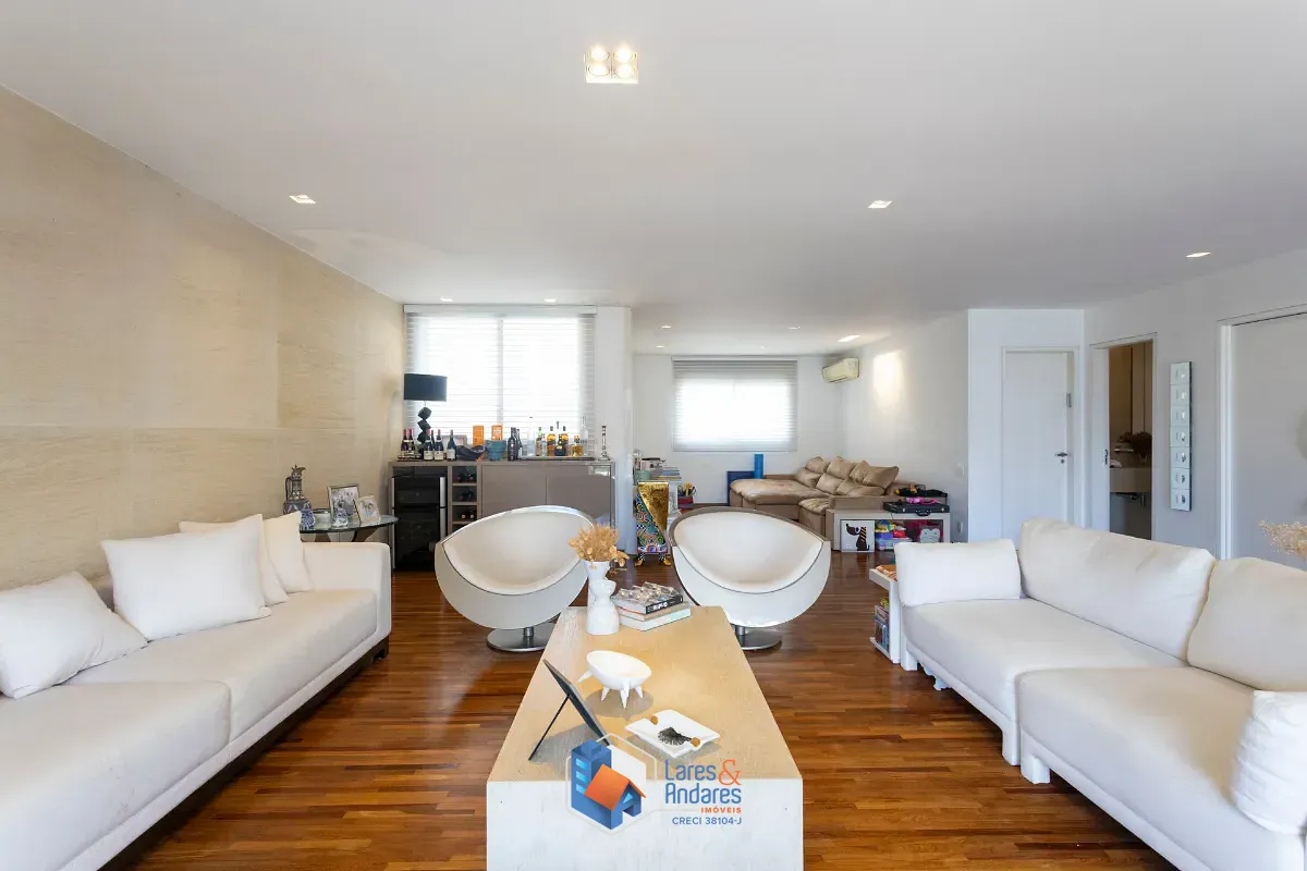 Apartamento, 3 quartos, 270 m² - Foto 1