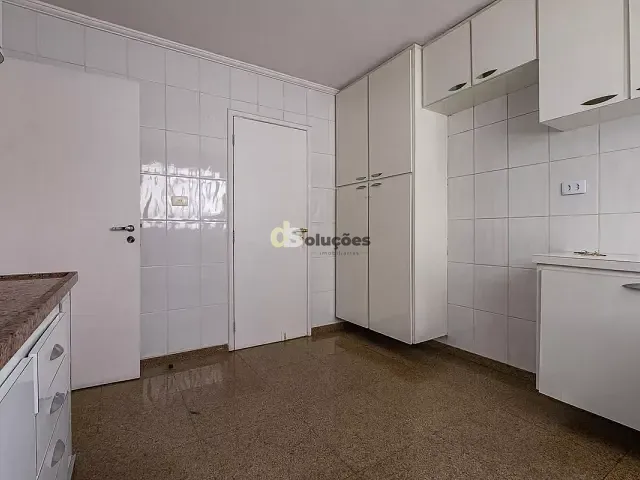 Apartamento 3 quartos e 3 banheiros, à venda, no bairro Cerqueira César em São Paulo