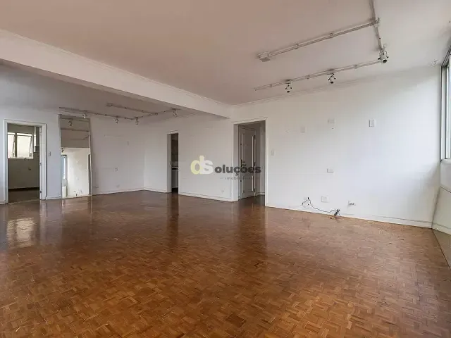 Apartamento 3 quartos e 3 banheiros, à venda, no bairro Cerqueira César em São Paulo