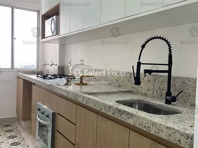 Apartamento com 60m² 3 quartos e 1 banheiro, para alugar, no bairro Parque Erasmo Assunção em Santo André