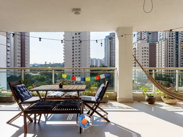 Apartamento com 211m² 3 quartos e 4 banheiros, à venda, no bairro Pinheiros em São Paulo