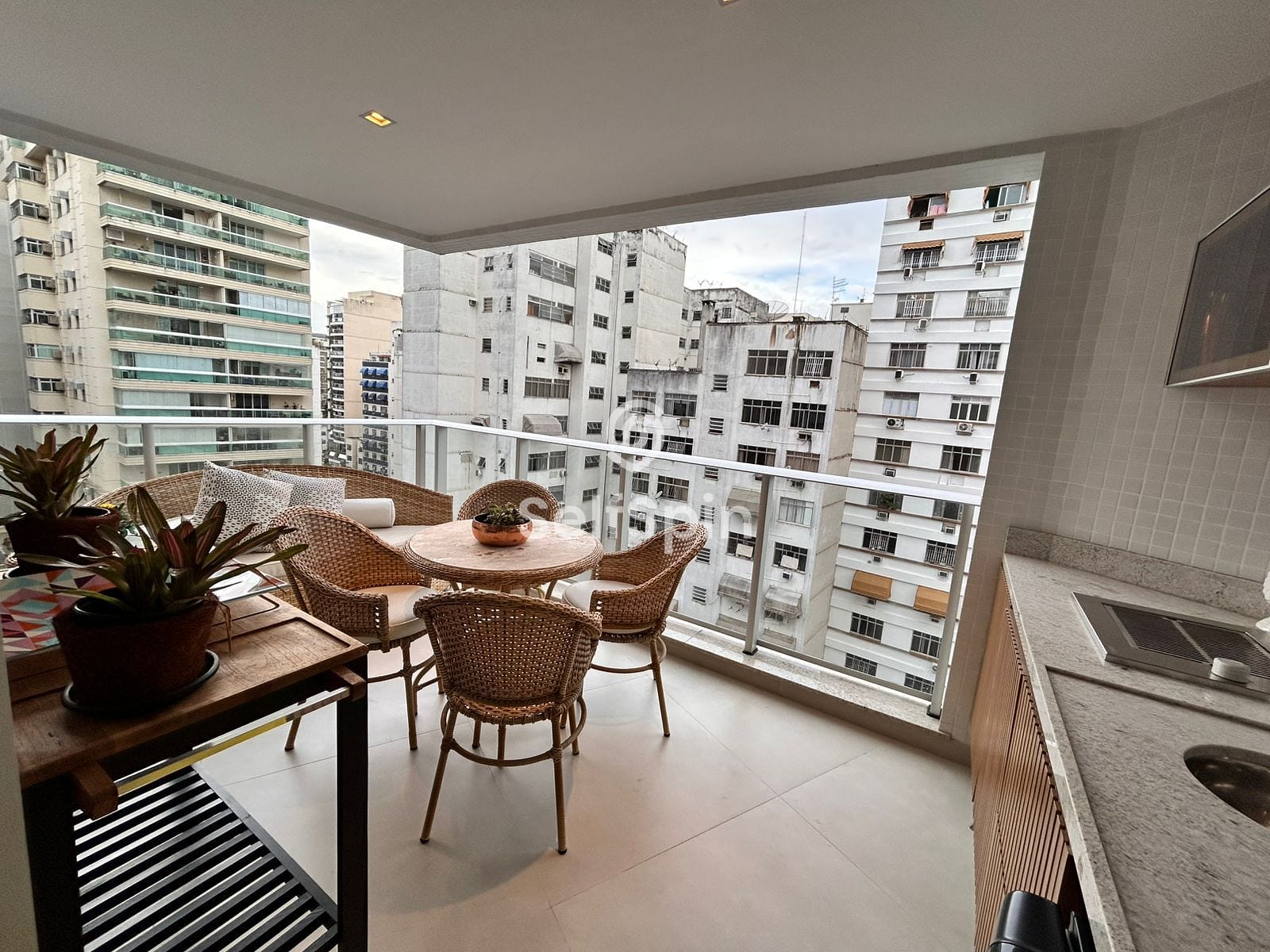 Apartamento, 3 quartos, 106 m² - Foto 1