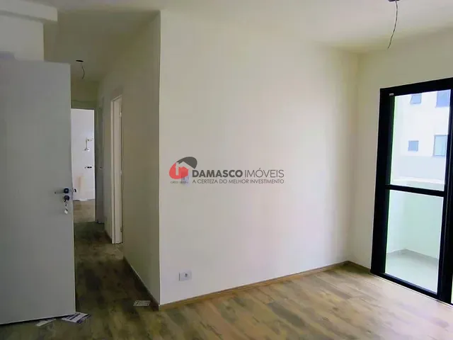 Apartamento 2 quartos e 1 banheiro, à venda, no bairro Santa Maria em Santo André