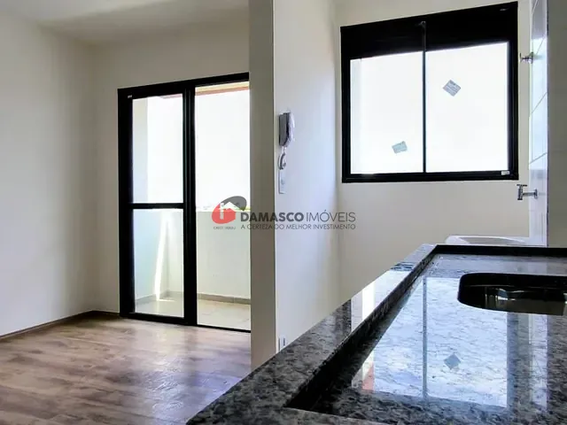 Apartamento 2 quartos e 1 banheiro, à venda, no bairro Santa Maria em Santo André