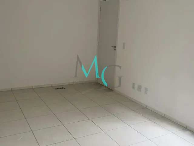 Apartamento 2 quartos e 1 banheiro, à venda, no bairro Cosmos em Rio de Janeiro