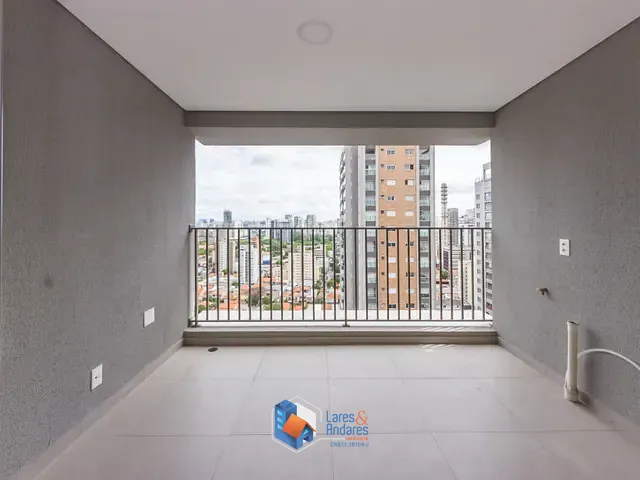 Apartamento com 1711m² 2 quartos e 2 banheiros, à venda, no bairro Jardim das Acácias em São Paulo