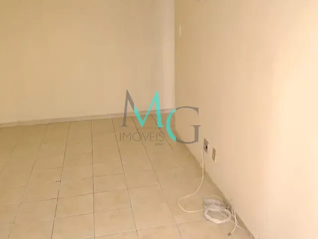 Apartamento 2 quartos e 1 banheiro, para alugar, no bairro Campo Grande em Rio de Janeiro