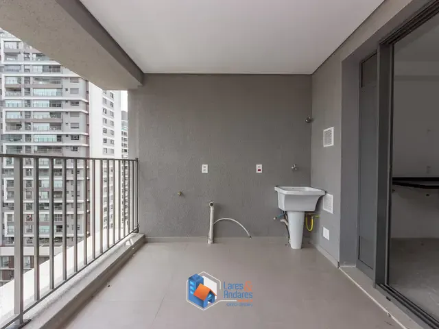 Apartamento com 1711m² 2 quartos e 2 banheiros, à venda, no bairro Jardim das Acácias em São Paulo