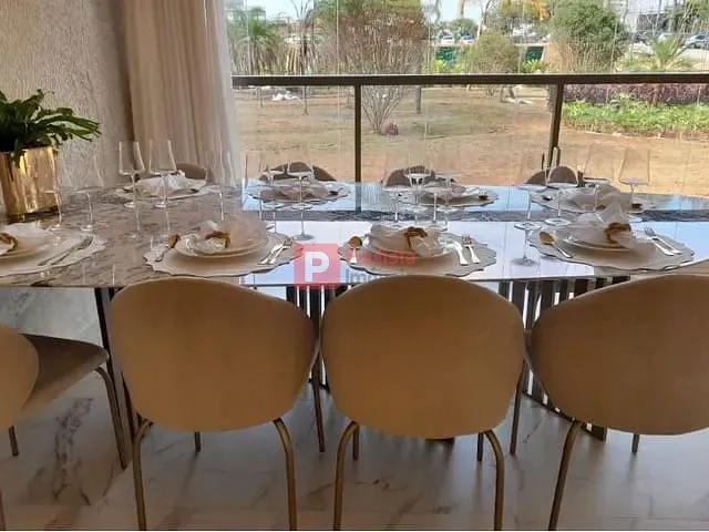 Apartamento com 220m² 3 quartos e 3 banheiros, à venda, no bairro Brooklin em São Paulo