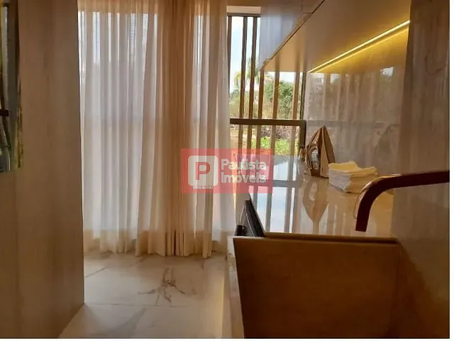 Apartamento com 220m² 3 quartos e 3 banheiros, à venda, no bairro Brooklin em São Paulo