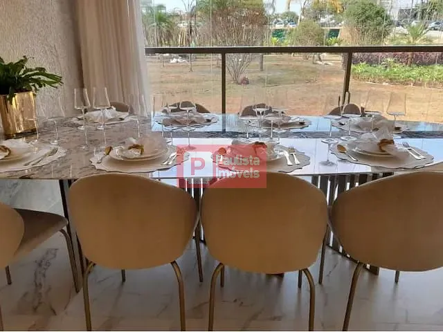 Apartamento com 220m² 3 quartos e 3 banheiros, à venda, no bairro Brooklin em São Paulo