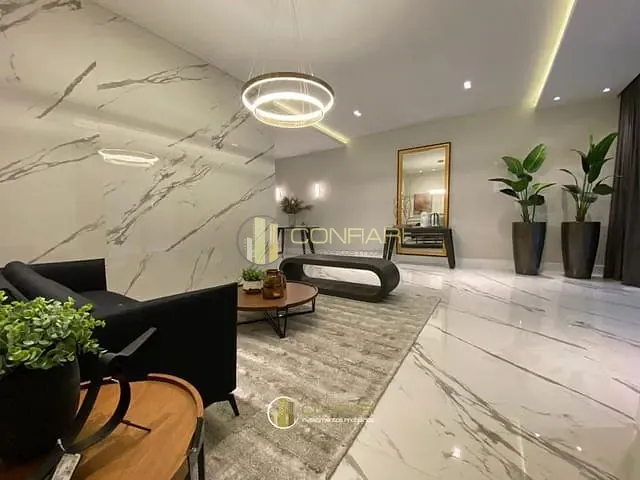 Apartamento com 220m² 4 quartos e 5 banheiros, à venda, no bairro Meia Praia em Itapema