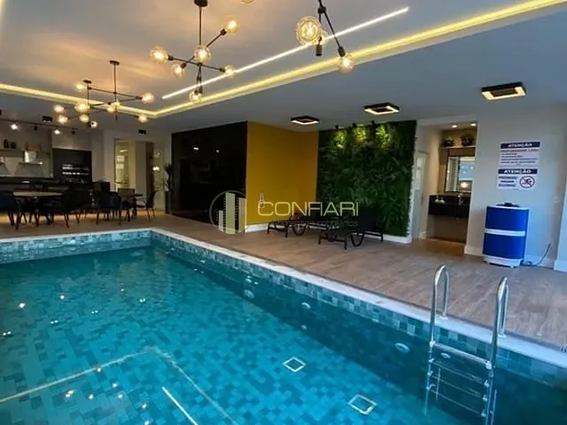 Apartamento com 220m² 4 quartos e 5 banheiros, à venda, no bairro Meia Praia em Itapema