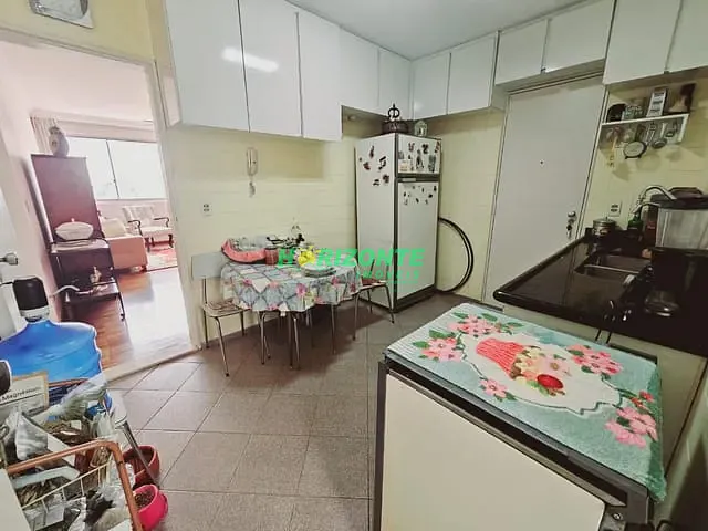 Apartamento com 131m² 3 quartos e 3 banheiros, à venda, no bairro Vila Adyana em São José dos Campos