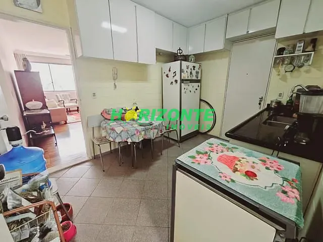 Apartamento com 131m² 3 quartos e 3 banheiros, à venda, no bairro Vila Adyana em São José dos Campos