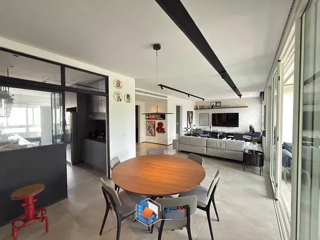 Apartamento com 217m² 3 quartos e 5 banheiros, à venda, no bairro Vila Olímpia em São Paulo