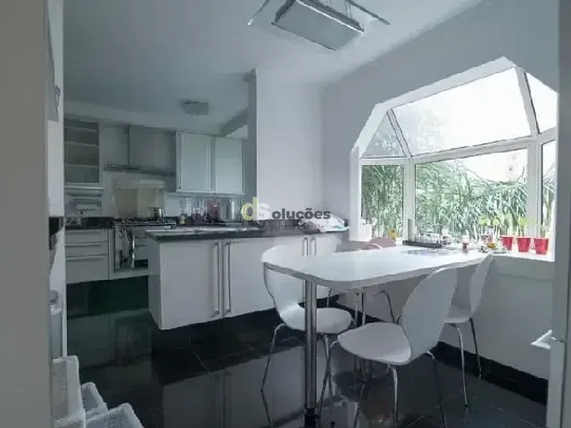 Apartamento 4 quartos e 6 banheiros, à venda, no bairro Vila Uberabinha em São Paulo