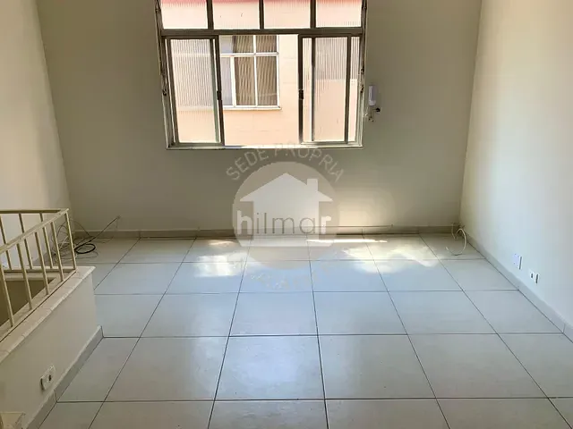 Apartamento 2 quartos e 1 banheiro, à venda, no bairro Vaz Lobo em Rio de Janeiro