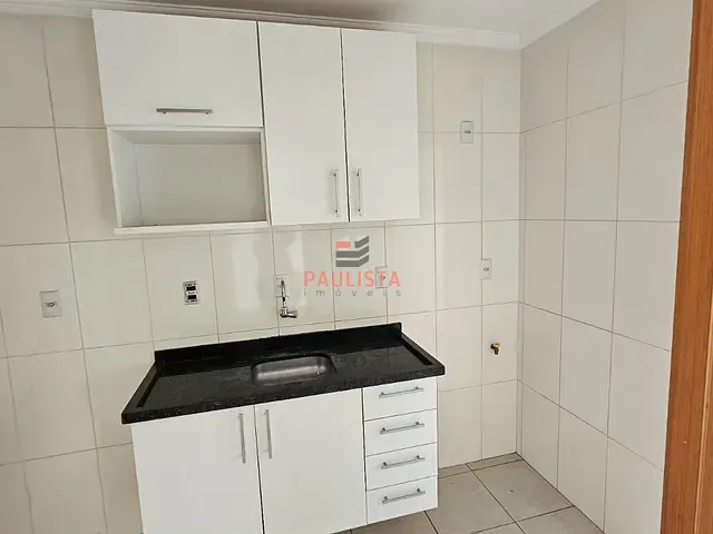 Apartamento 2 quartos e 1 banheiro, para alugar, no bairro Vila Príncipe de Gales em Santo André