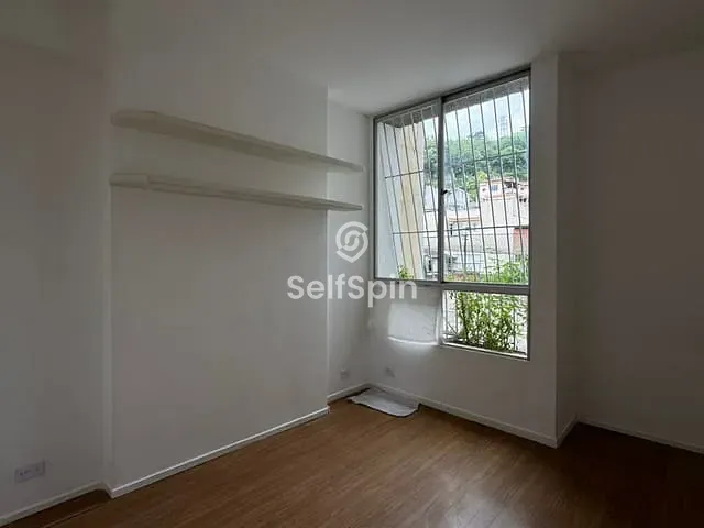 Apartamento 2 quartos e 2 banheiros, para alugar, no bairro Santa Rosa em Niterói