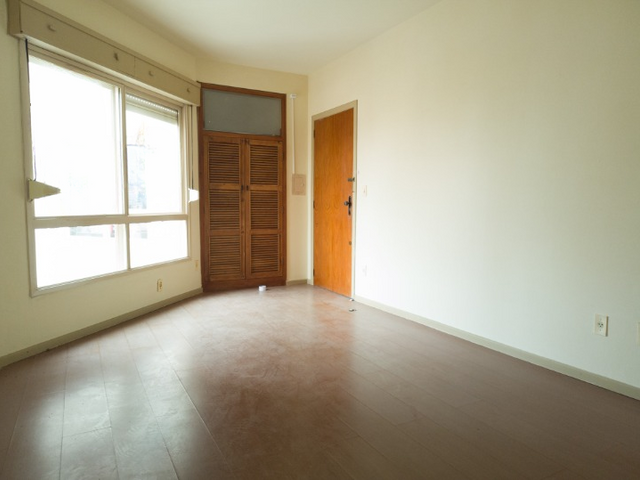 Apartamento 2 quartos e 2 banheiros, à venda, no bairro Centro em Pelotas