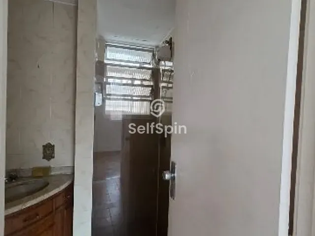 Apartamento 2 quartos e 1 banheiro, para alugar, no bairro Santa Rosa em Niterói