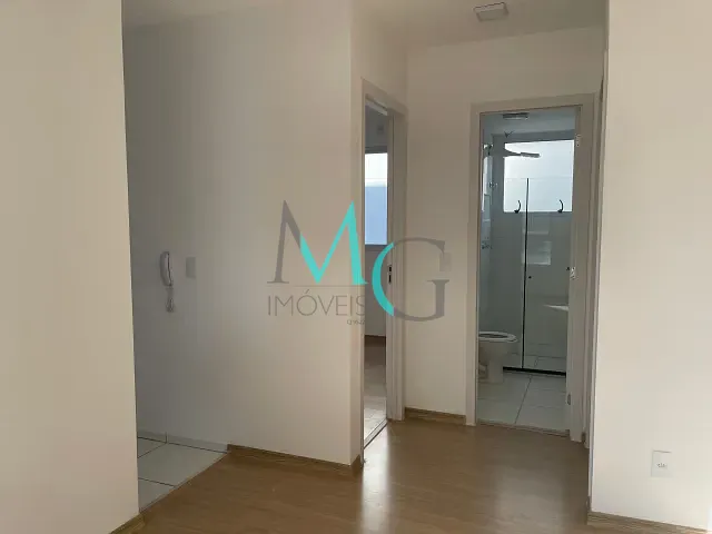 Apartamento 2 quartos e 1 banheiro, à venda, no bairro Cosmos em Rio de Janeiro
