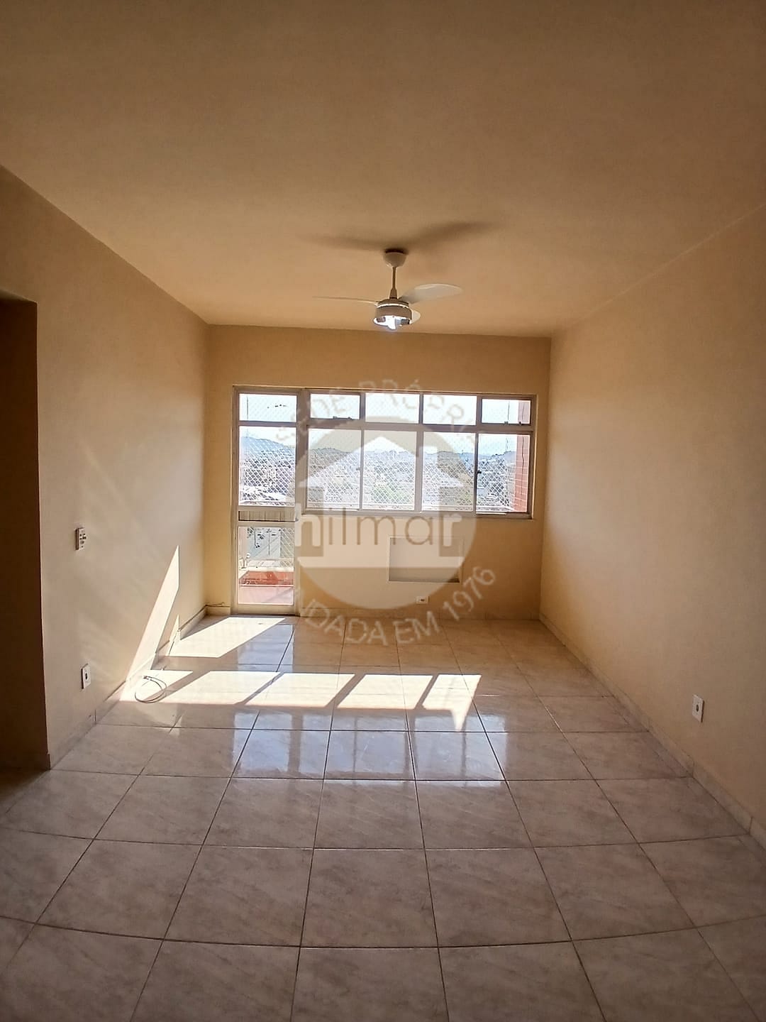 Apartamento para alugar com 3 quartos, 107m² - Foto 4