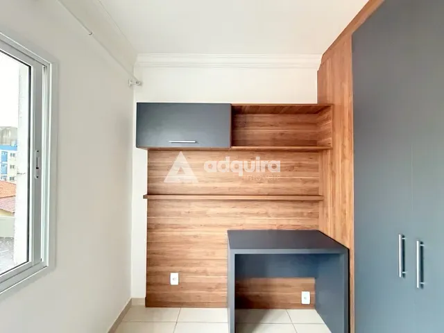 Apartamento com 84m² 2 quartos e 1 banheiro, à venda ou para alugar, no bairro Centro em Ponta Grossa