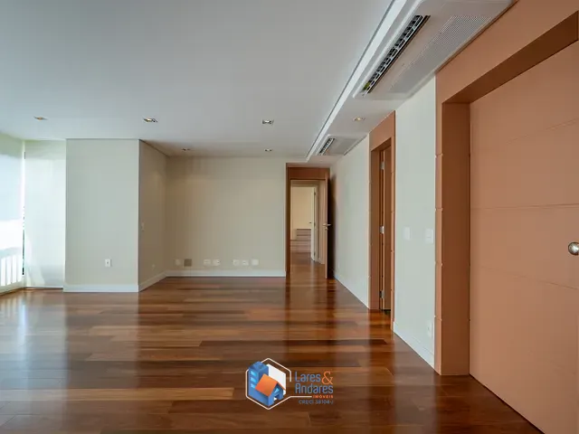 Apartamento com 147m² 2 quartos e 4 banheiros, à venda, no bairro Vila Nova Conceição em São Paulo