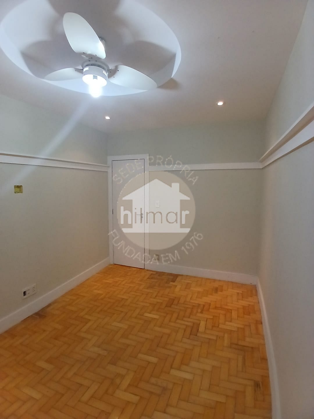Apartamento para alugar com 2 quartos, 72m² - Foto 17
