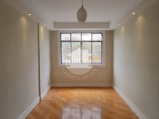 Apartamento com 72m² 2 quartos e 1 banheiro, para alugar, no bairro Penha Circular em Rio de Janeiro