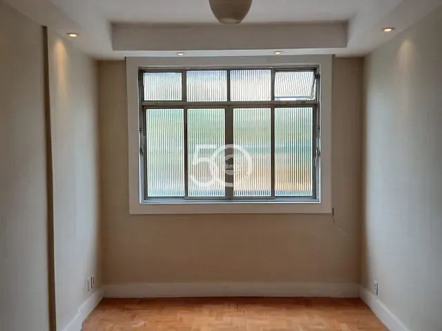 Apartamento com 72m² 2 quartos e 1 banheiro, para alugar, no bairro Penha Circular em Rio de Janeiro