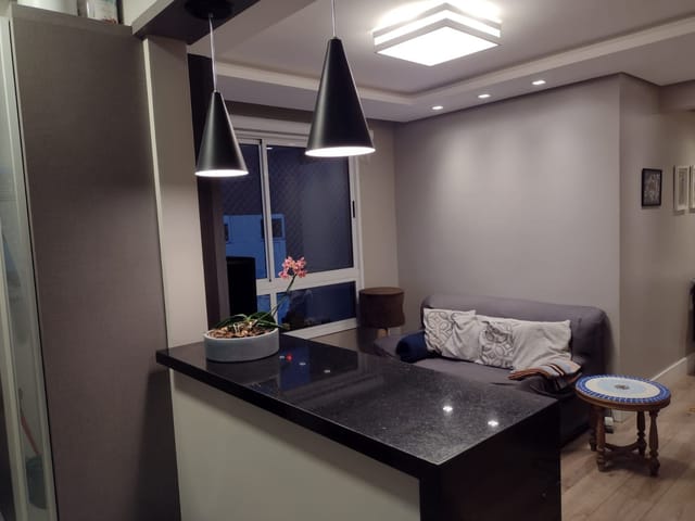 Apartamento 2 quartos e 2 banheiros, à venda, no bairro Areal em Pelotas