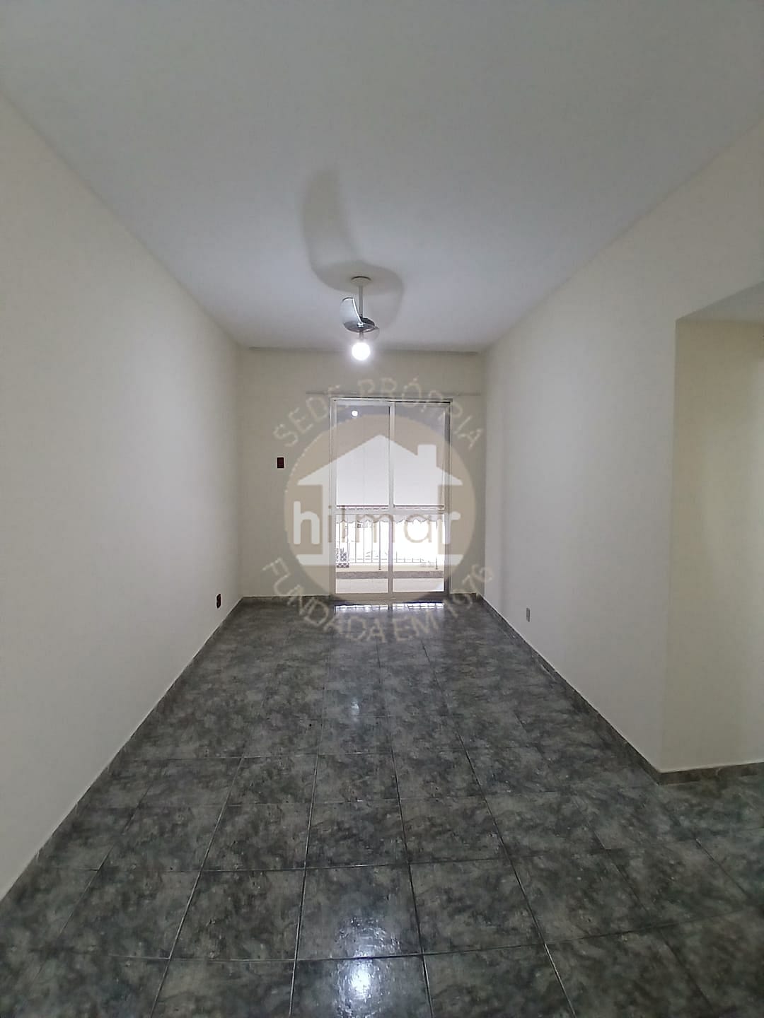 Apartamento para alugar com 2 quartos, 95m² - Foto 4