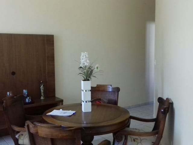 Apartamento à venda, no bairro Chácara Selles em Guaratinguetá