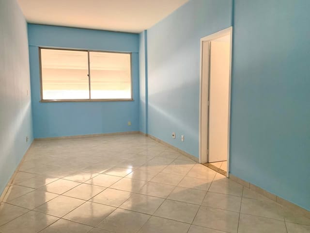 Foto do Apartamento - Oportunidade! Apartamento à venda, 2 quartos, dependência, 2 banheiros, aproximadamente 79m². Próximo ao BRT. Av. Monsenhor Félix, Vaz Lobo, Rio de Janeiro, RJ | Hilmar