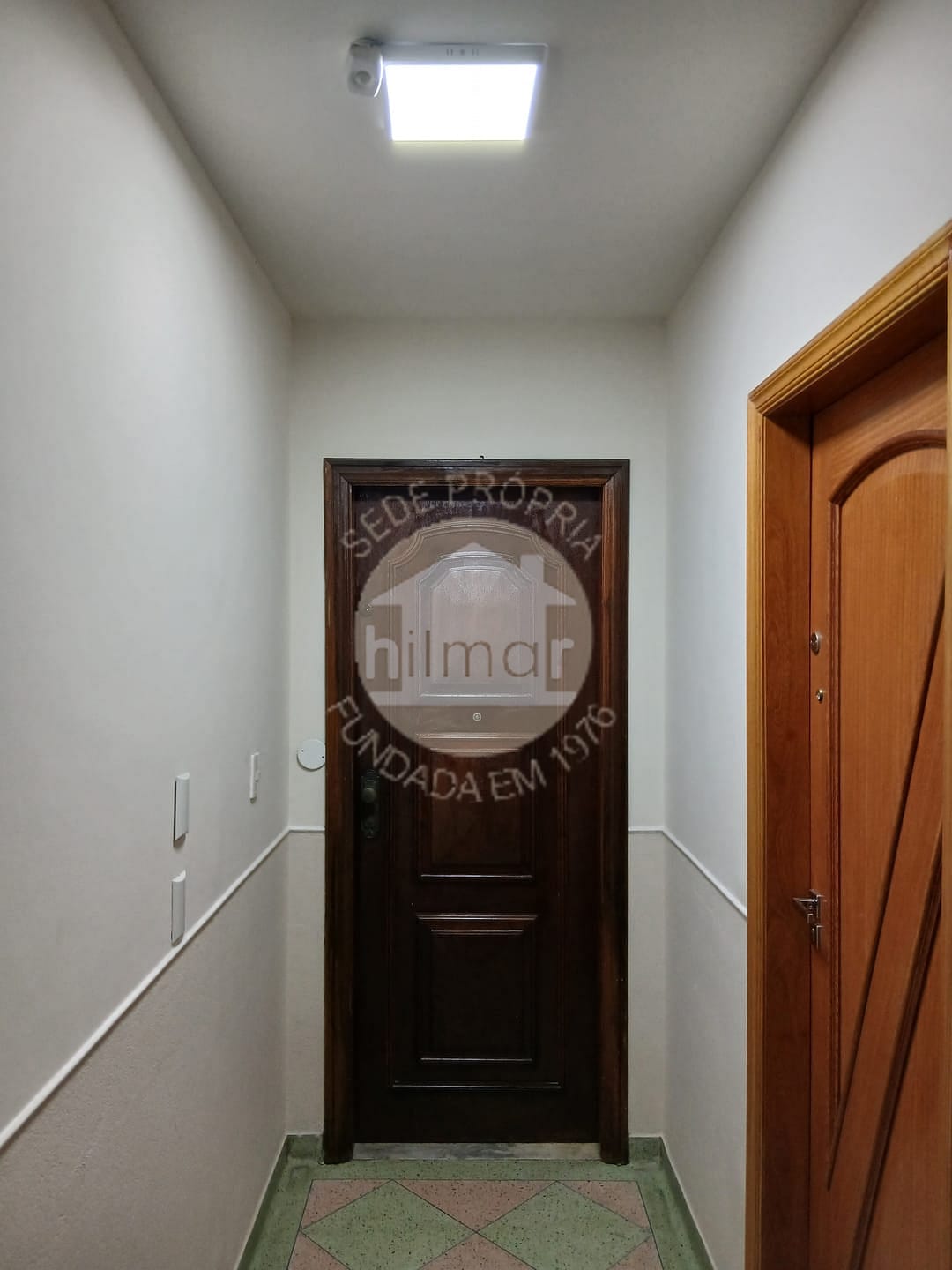 Apartamento para alugar com 2 quartos, 72m² - Foto 2