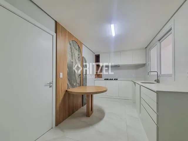 Apartamento 3 quartos e 3 banheiros, para alugar, no bairro Morro do Espelho em São Leopoldo