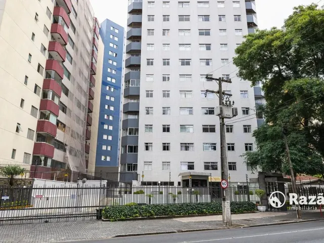 Apartamento 3 quartos e 1 banheiro, para alugar, no bairro Água Verde em Curitiba
