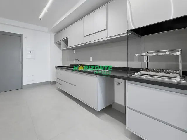 Apartamento 2 quartos e 2 banheiros, para alugar, no bairro Condomínio Royal Park em São José dos Campos