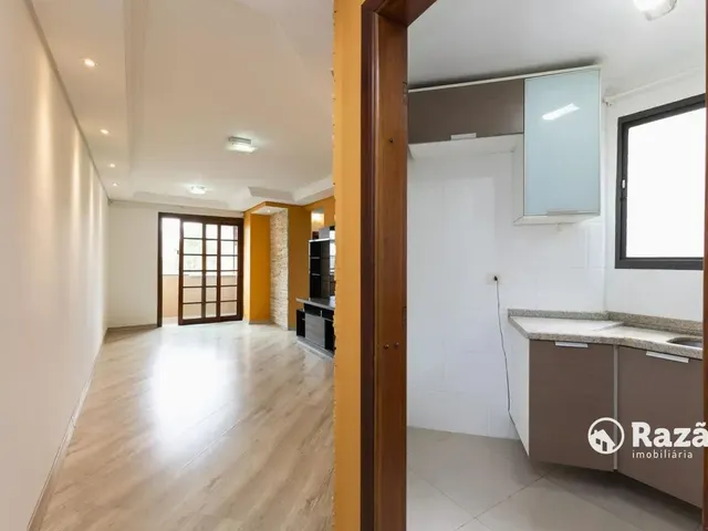 Apartamento 3 quartos e 1 banheiro, para alugar, no bairro Novo Mundo em Curitiba