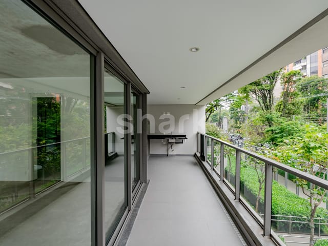 Apartamento com 215m² 3 quartos e 5 banheiros, à venda, no bairro Jardim Paulista em São Paulo