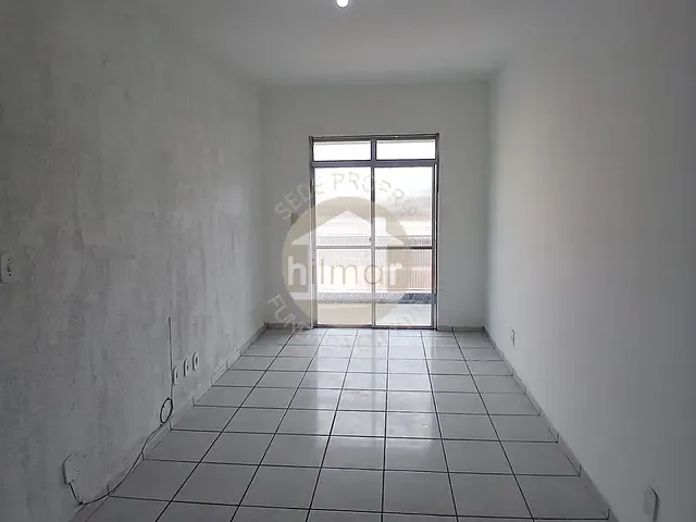 Apartamento com 71m² 2 quartos e 1 banheiro, para alugar, no bairro Vaz Lobo em Rio de Janeiro