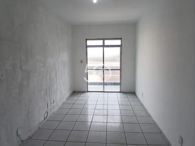 Apartamento com 71m² 2 quartos e 1 banheiro, para alugar, no bairro Vaz Lobo em Rio de Janeiro