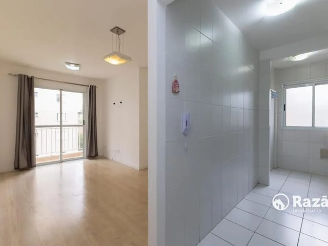 Apartamento 2 quartos e 2 banheiros, para alugar, no bairro Tingui em Curitiba