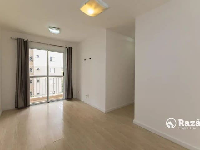 Apartamento 2 quartos e 2 banheiros, para alugar, no bairro Tingui em Curitiba